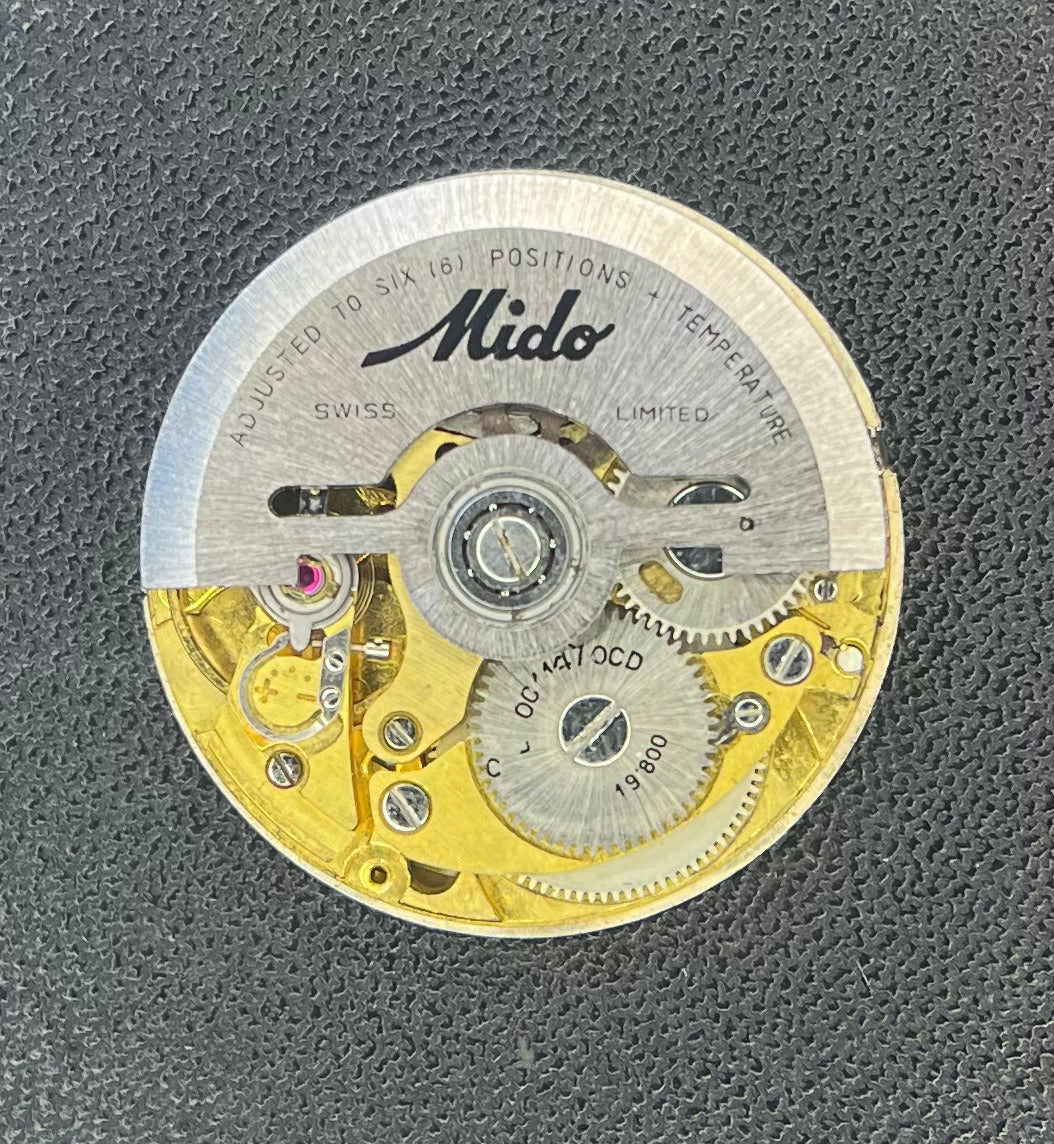 Mido Commander "Ocean Star Datoday" Automático (32mm)