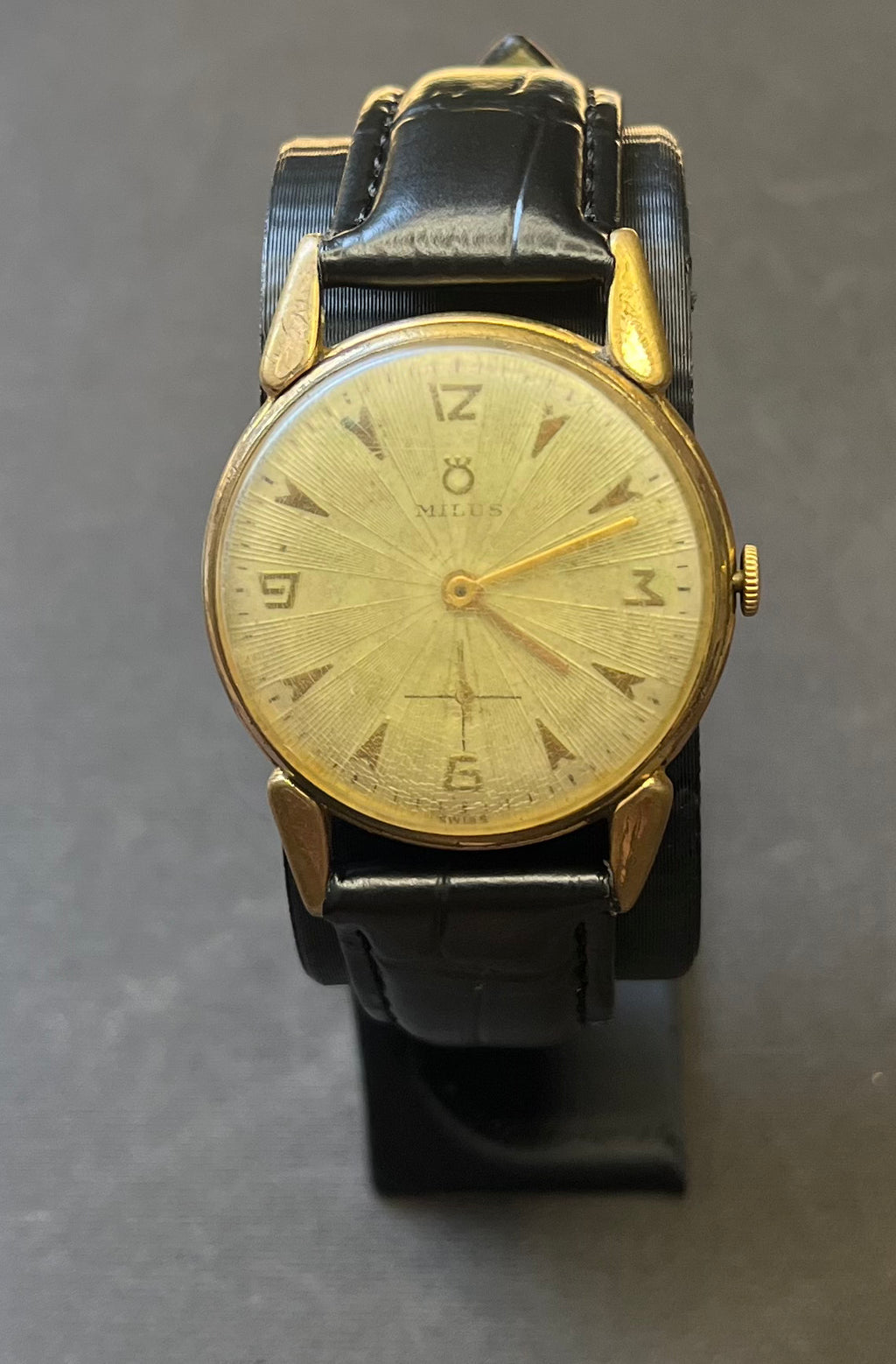 Milus Vintage "Radial Dial" Fancy Lugs (32.7mm)